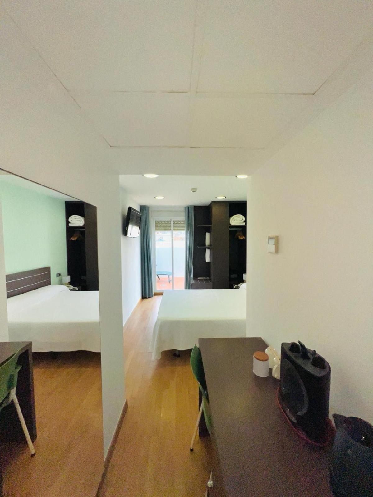 Hotel Clopy Rocamar بينايدورم المظهر الخارجي الصورة
