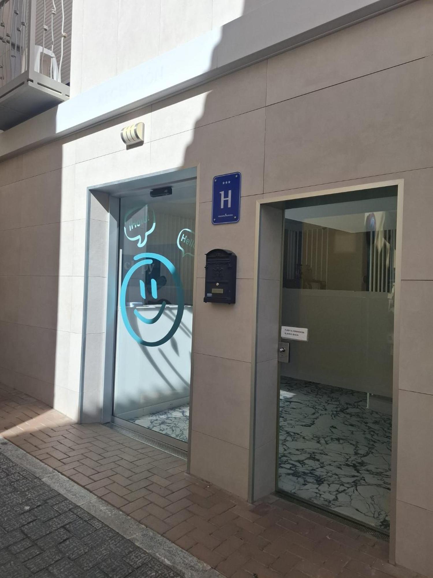 Hotel Clopy Rocamar بينايدورم المظهر الخارجي الصورة