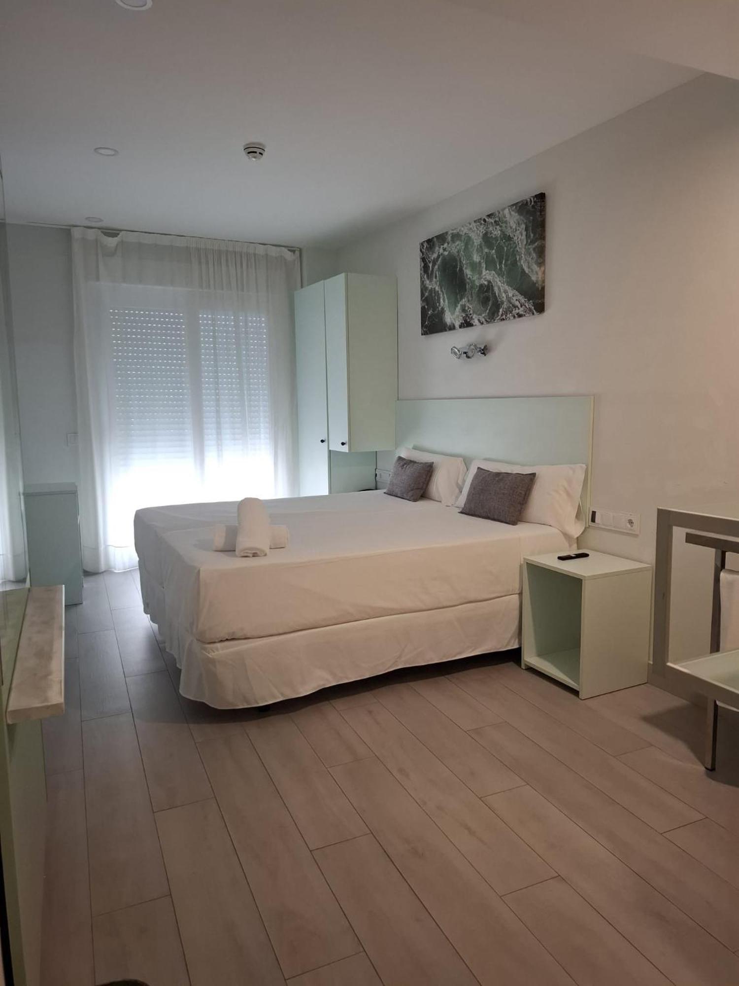 Hotel Clopy Rocamar بينايدورم المظهر الخارجي الصورة